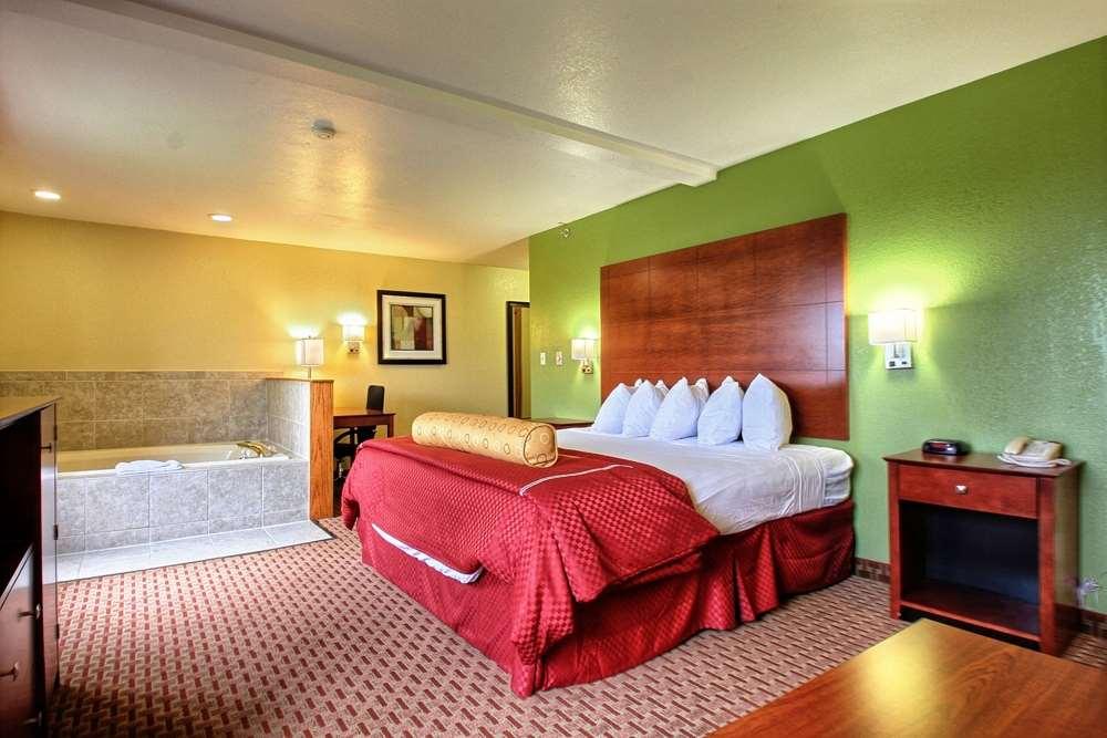 Best Western Plus Altoona Inn Eksteriør billede