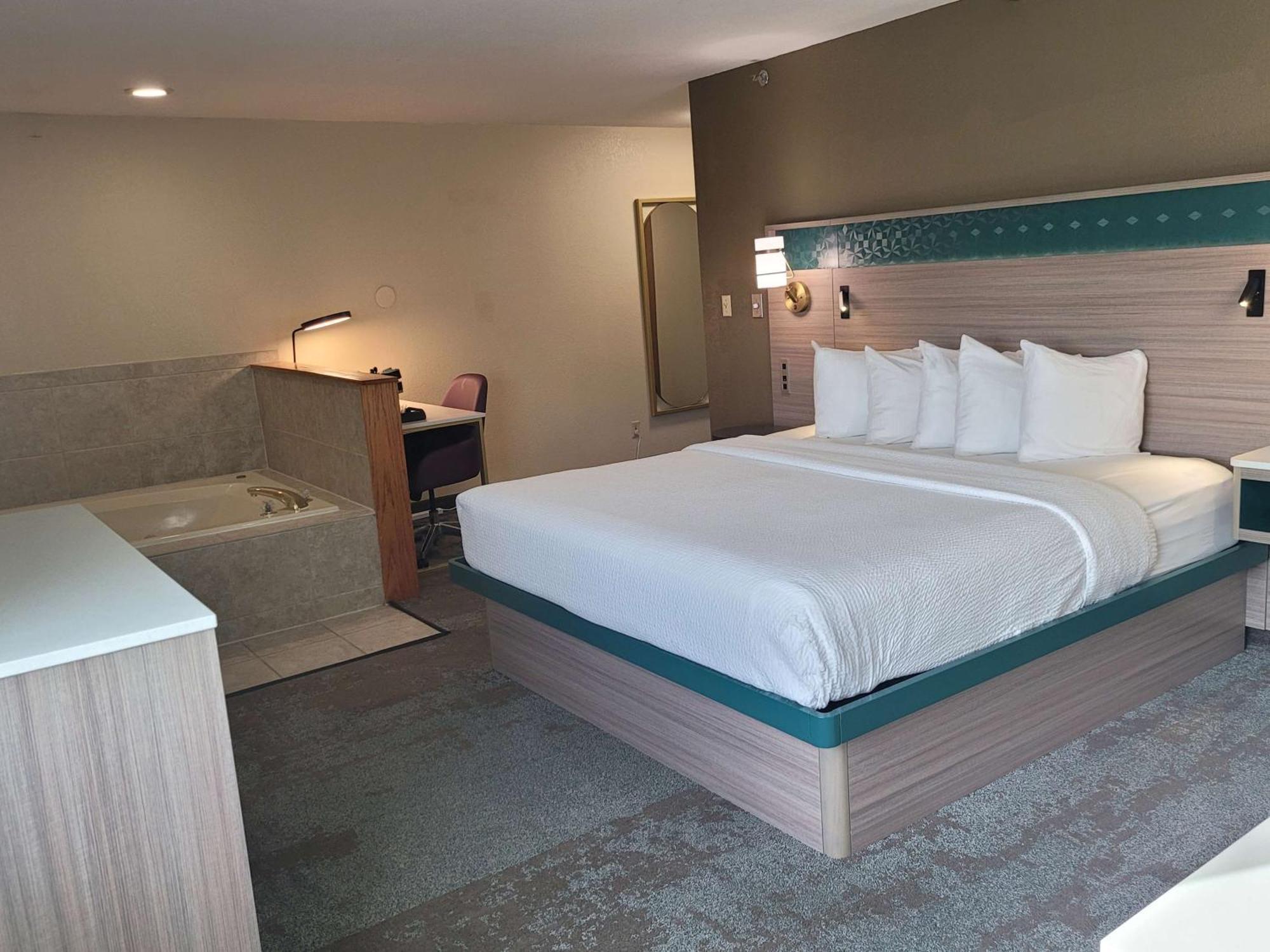 Best Western Plus Altoona Inn Eksteriør billede